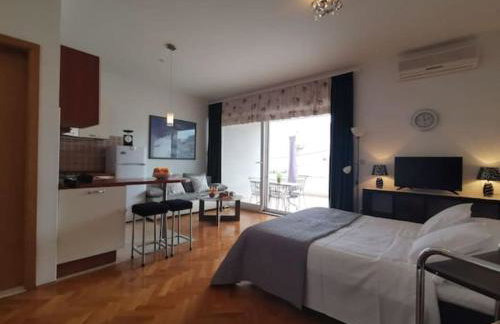 Maia's Beach Studio Žnjan - Photo 6