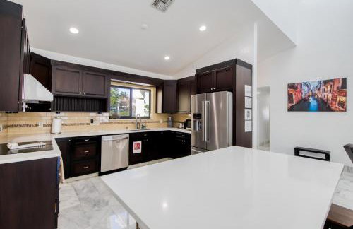 Marble House in Lauderdale Harbours - Foto 8