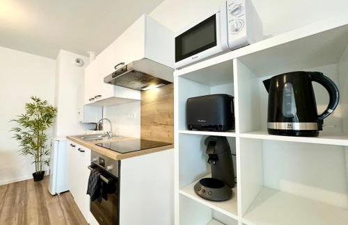 L'Émeraude - Proche Hôpital - Parking - Clim - Fibre - Terrasse - Foto 9