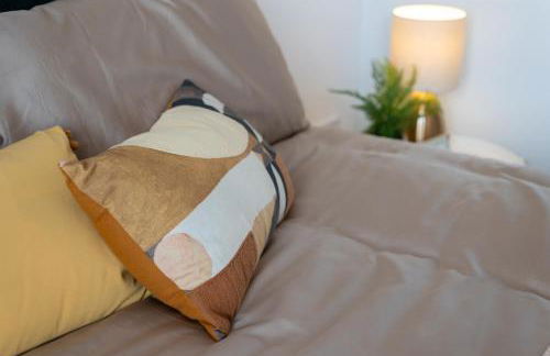 Cozy Glam Patchway Garden House Sleep 9 Mid-Long Term Welcome - Foto 7