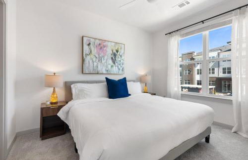 Bright Spacious 2BR 2BA Open Layout - Foto 25