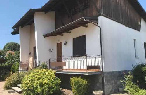 Villetta con taverna, palestra, lavanderia, giardino - Foto 1