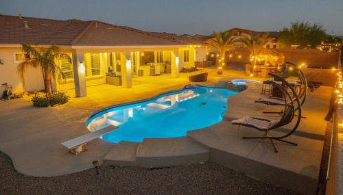 3400 SqFt House W/40Ft Heated Pool/Spa- Strip View - Foto 3