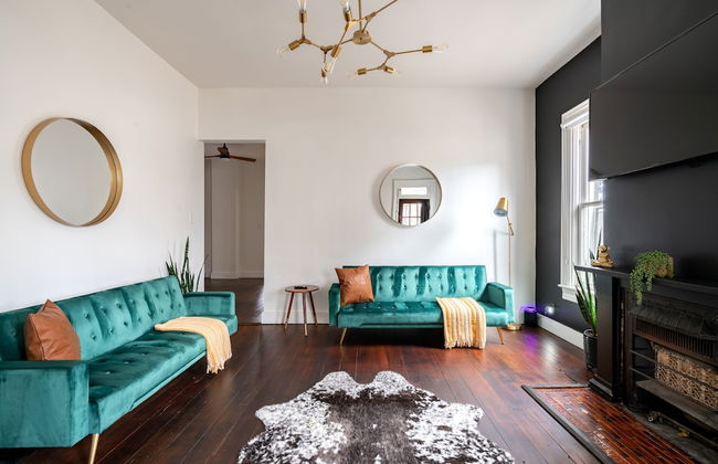 NEW Luxe Pet Friendly Free Parking Downtown - Foto 44