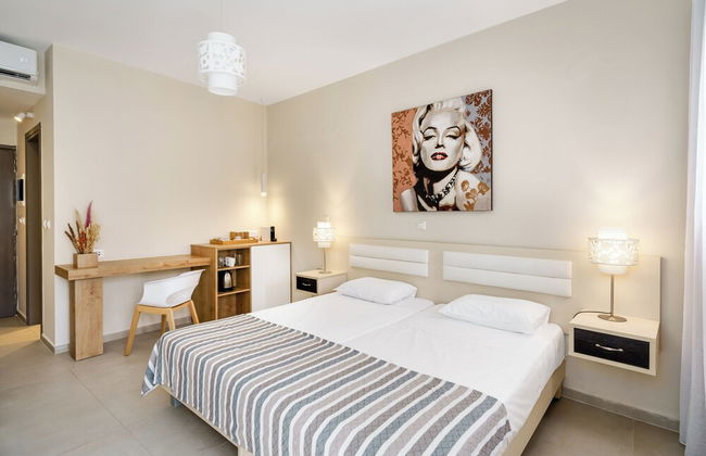 Axos Hotel - Foto 13