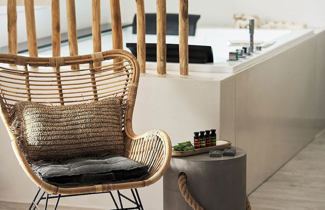 Nirome Luxury Suites - Foto 12