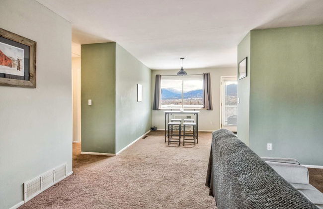 2brclose To Hiking & Garden of Godsbose Surround Sound Pet-friendly - Photo 12