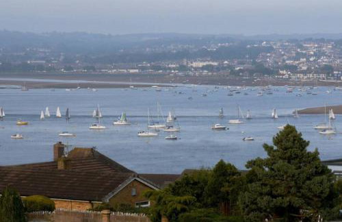 Violet Mays Retreat - Photo 1