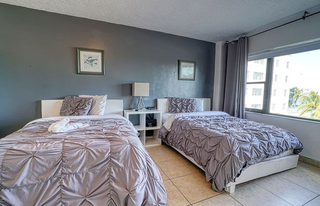 Deluxe Studios and Apartments at the Casablanca - Photo 59