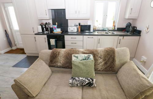 Love Cottage - Photo 8