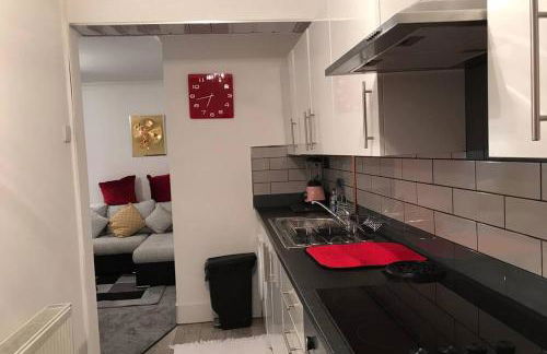 Tranquil Welsh Mountain Gem, Abertillery, Wales - Foto 43