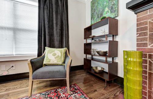 Howes Capitol II-Sleek & spacious-walk to OU Med - Foto 7