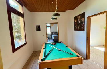 Renovated until May - dream house with garden and billiards - Photo 5