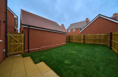 Modern 3-Bed Brand New House Aldershot Town - Foto 21