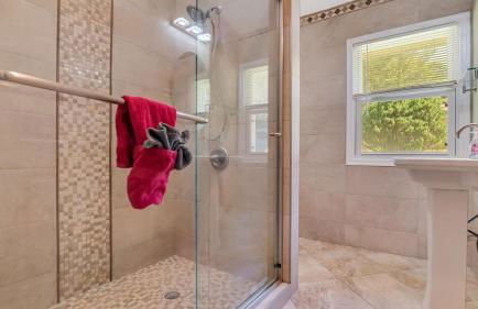 Luxury Lake Front Camelot Villa - Foto 27