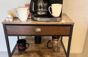 Beautiful Condo on Riverwalk King Suite w Free Parking Pet Friendly Centrally Located on the Riverwalk - Foto 52