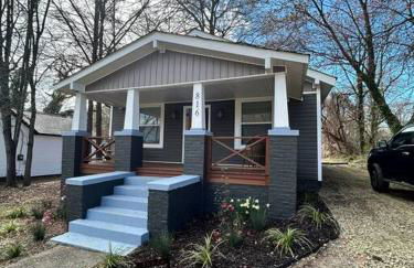 Downtown Charm, 3 Bdr, Near Rest and Bars - Photo 5