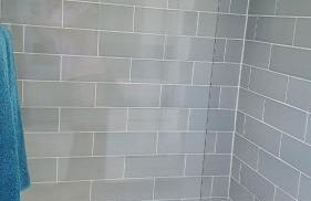 Large private home with small lake and garden - Photo 38