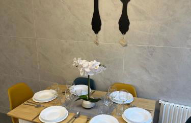 PARIS-MONTROUGE Magnifique appartement- très cosy pour 1 - 6 personnes refait à NEUF -ENTIRE APARTMENT LUXURIOUS AND WARM -Montrouge Paris 14ème - Proche Aéroport Orly Parc Expositions Porte de Versailles FREE WIFI GRATUIT - Foto 56