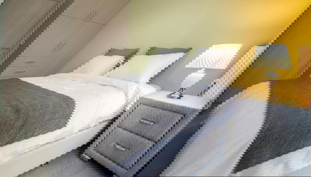 Downtown Modern 2 Storey Building - Foto 1, Habitación