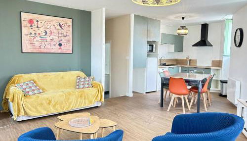 Appartement 2 chambres - 6 personnes - Centre de Parthenay - Garage et Wifi - Foto 4