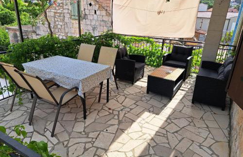 Apartments Kut - Photo 3