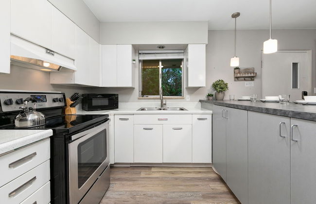 Lavender Suite Relaxed, Walkable Old Town Stay - Foto 6