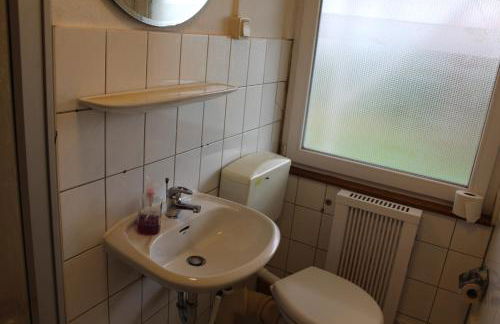 Bungalow 1 - 4-Raum-Wohnung mit Küche und 2 WC Duschen in Ohrdruf-Crawinkel - Photo 17