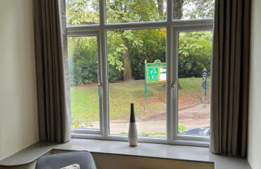 Park Lodge with Hot Tub - Foto 3