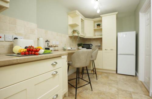Orchard Place By N And N Stays, Perfect for corporate, contractor teams and families visiting the area, 3 Bed House with Private Parking, Semington Near Bath - Foto 31