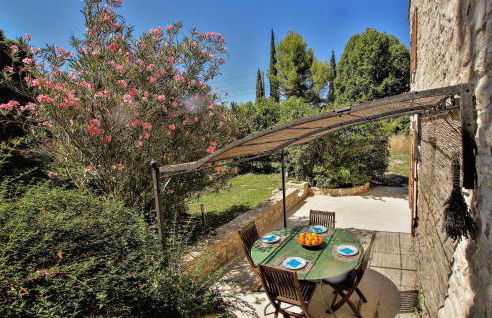 2 Bedroom Beautiful Home In St Didier - Foto 12