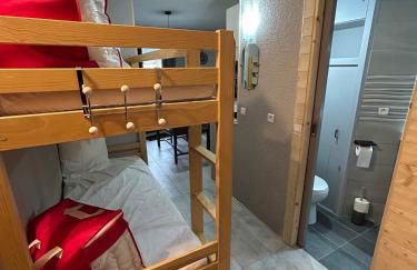 Studio au pied des pistes avec accès privé par son balcon - Foto 10