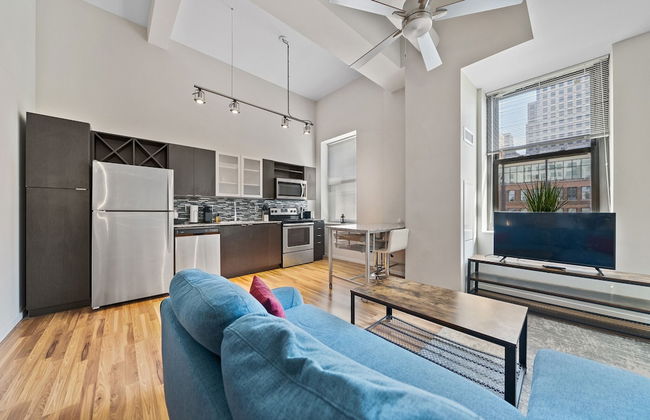 Cincinnati City Club Apartments by Airriva - Photo 6