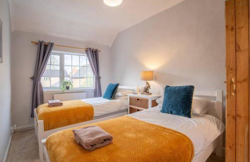 Central! 3 BR 2 Bath, sleeps 6, fast wifi - Foto 4