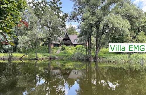 Luxus Ferienhaus Villa EMG München in Moosburg mit Pool, SPA, Kamin, Wald, See für Familien Gruppen bis 24 Personen - Foto 17