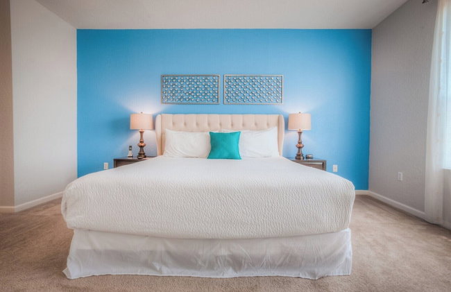 Beautiful LAKEVIEW Deluxe Condo Near Theme Parks - Foto 35