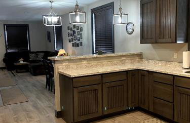 Modern Condominium with Pet-Friendly Drift Boat Parking near Madison River in Ennis, Montana - Foto 12