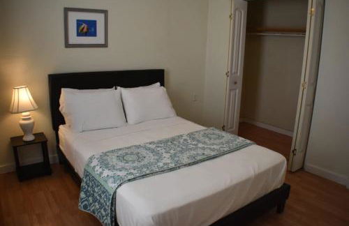 Cozy Coastal Getaway - Foto 19