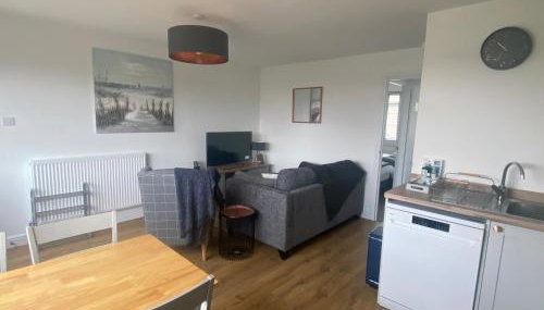 Beau - Brambles Chine, Colwell Bay - 5 star WiFi - Short walk to The Hut and beach - 1 night stays available - Ferry offers - Foto 4