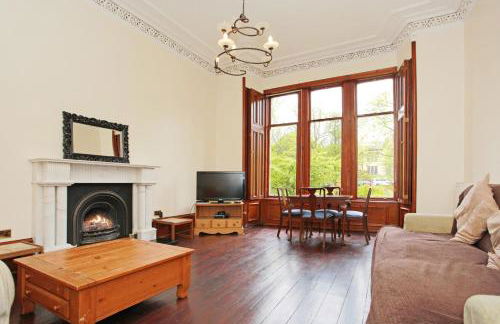 Broompark House - Photo 1