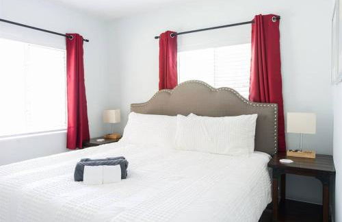 Family Renovated Home, Netflix, AC, WD, Putt Putt - Foto 19