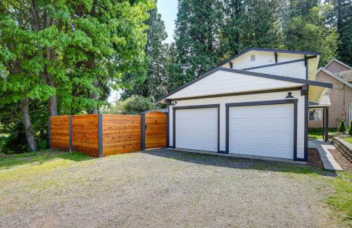 Farmhouse with Private Hot Tub Less Than 1 Mile to Birch Bay - Foto 39