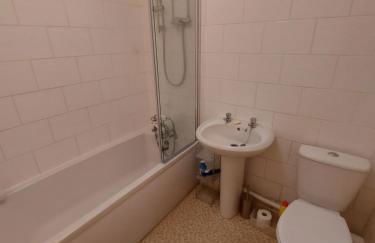 3-Bed Cottage Sleeps 4 20 mins to Northampton - Photo 18
