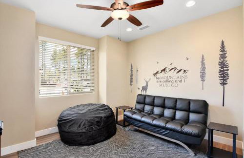 Windtree Retreat Hot Tub Pet-Friendly Fire Pit Near Downtown - Foto 17