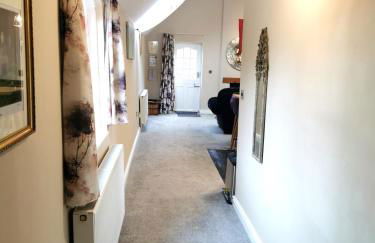 The Coach House Apartment at Cefn Tilla Court, Usk - Foto 11