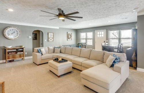 5 Mi to Lake Port Clinton Home with Gazebo and Grill! - Foto 1