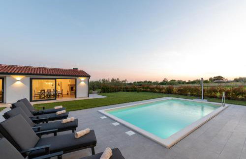 Villa Brtonigla, luksuzna kuća sa pogledom na more - Foto 4