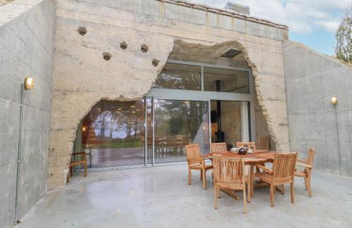 Standby Generator Bunker - Photo 1