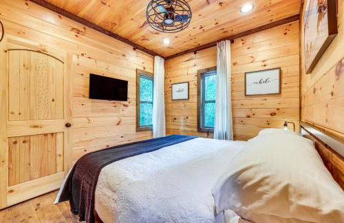 Hot Tub and River Access Family McCaysville Cabin - Foto 10