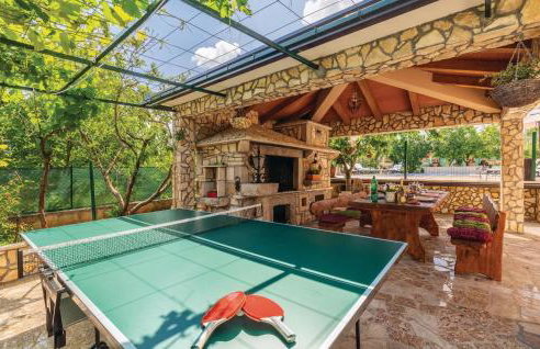 Awesome Home In Nedescina With Kitchen - Foto 4